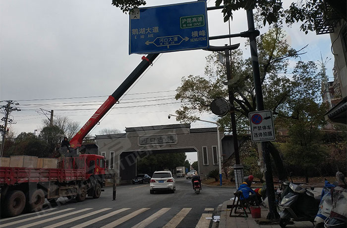 led燈桿屏|智慧燈桿屏|led廣告機(jī)|智慧路燈屏|戶外LED廣告機(jī)|燈桿屏|智慧燈桿|智慧路燈 led燈桿屏|智慧燈桿屏|led廣告機(jī)|智慧路燈屏|戶外LED廣告機(jī)|燈桿屏|智慧燈桿|智慧路燈